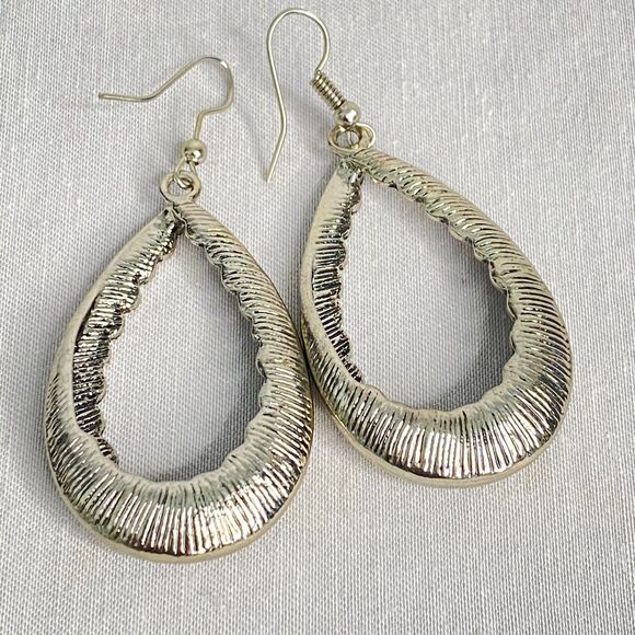 Teardrop Dangle Drop Earrings Silver Tone Tiny Clear Rhinestone Studded Pierced - Picture 8 of 10